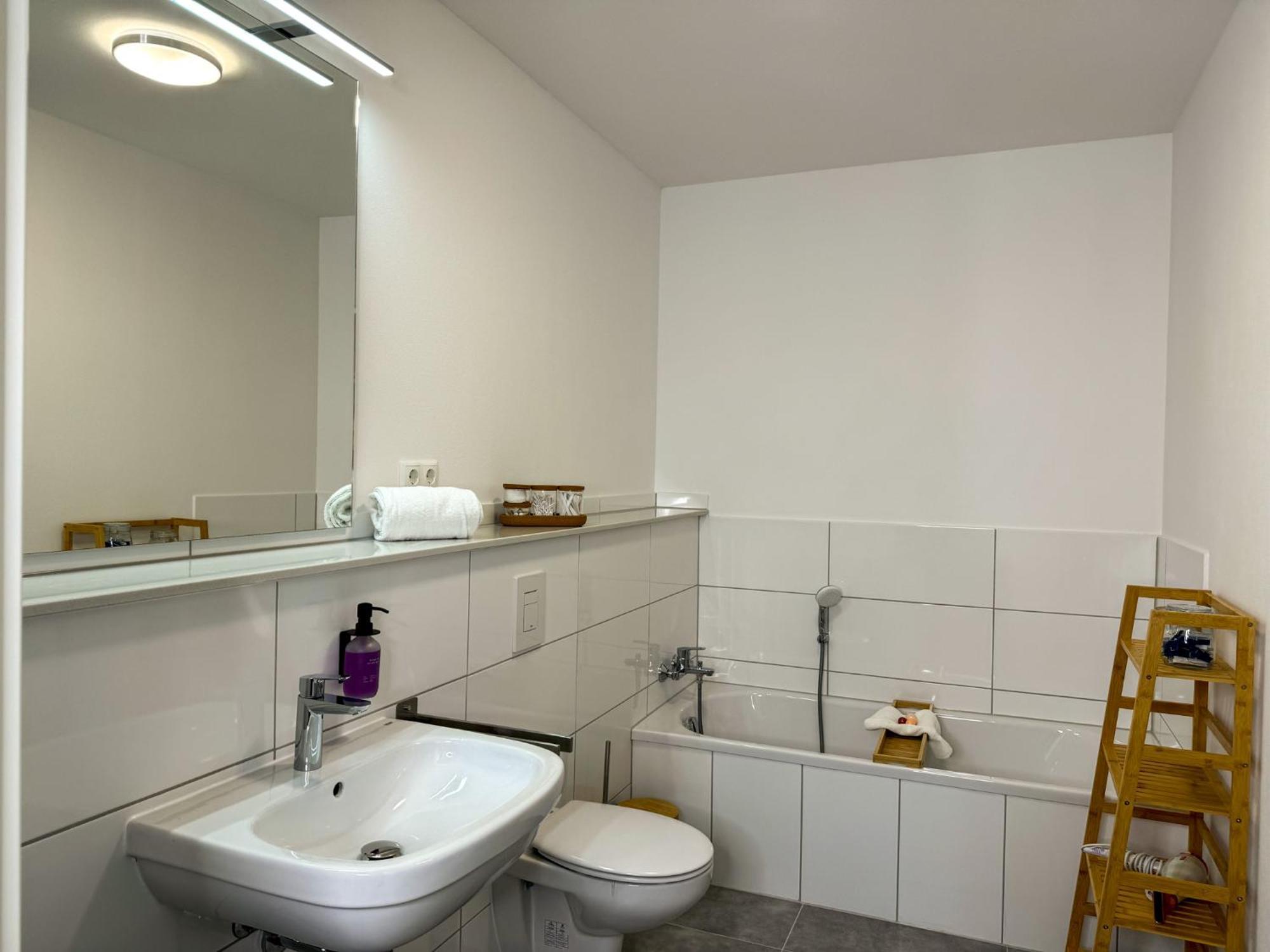 Home Inn Apartments - 203 Minden  Eksteriør billede