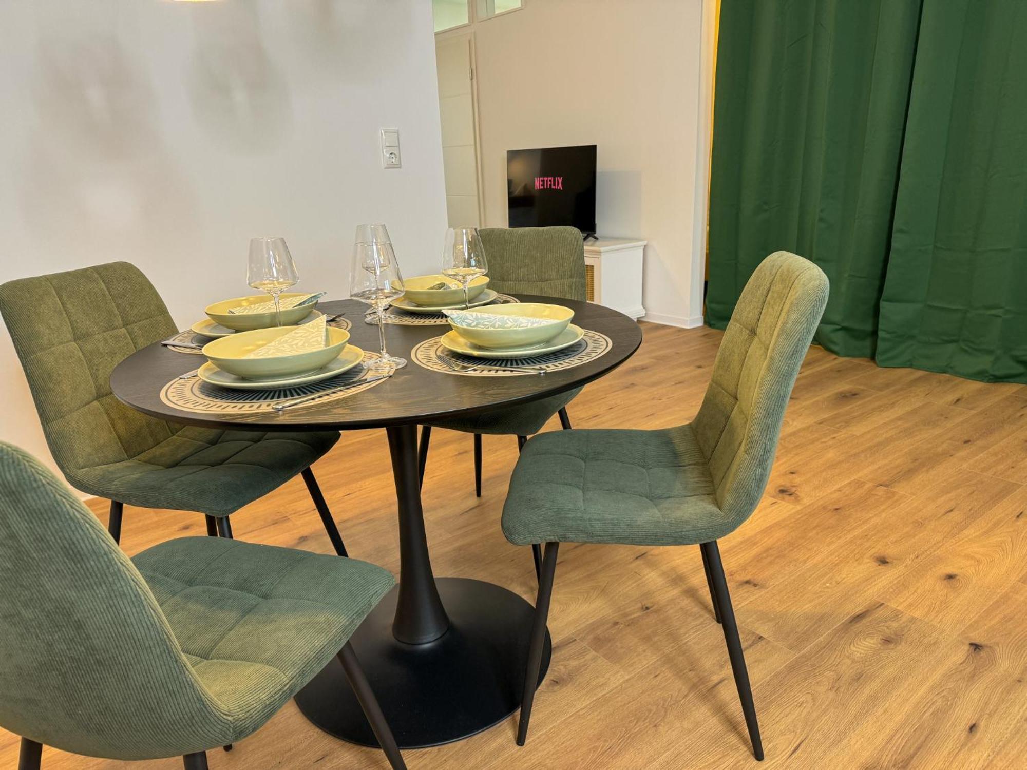 Home Inn Apartments - 203 Minden  Eksteriør billede