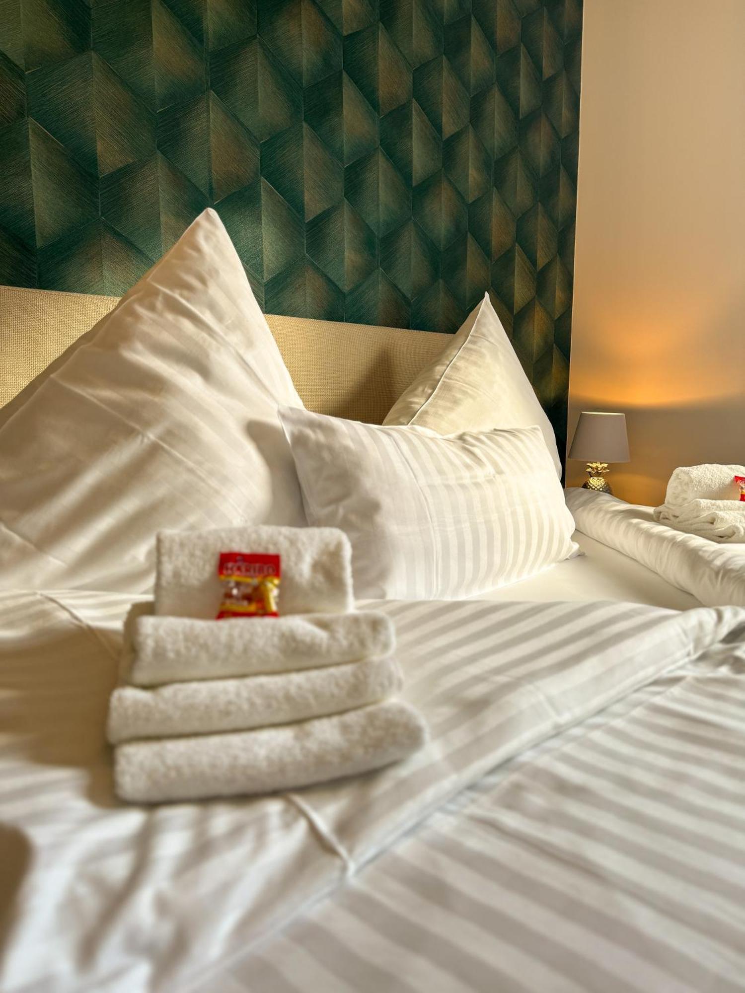 Home Inn Apartments - 203 Minden  Eksteriør billede